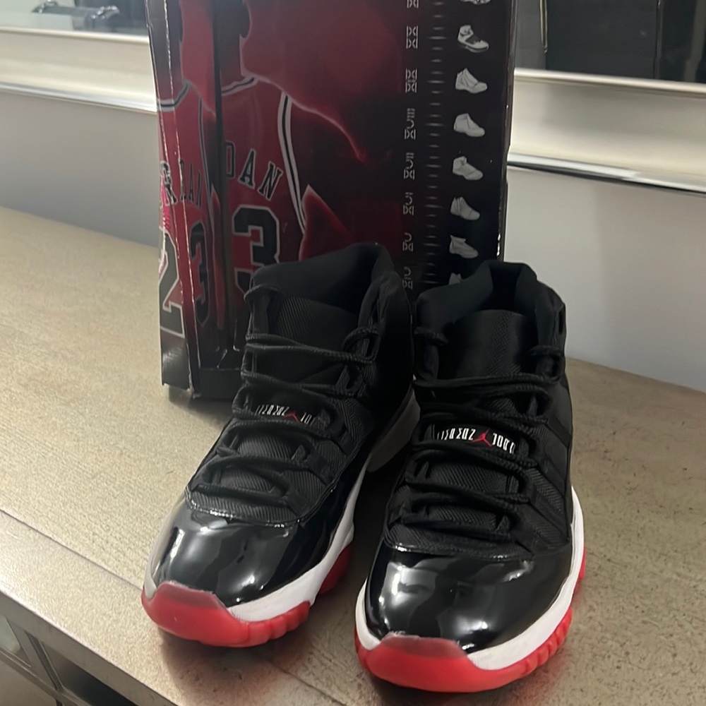 Air Jordan retro 11 Breds Sneakers US 8 2008